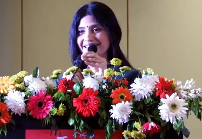 देवाने पुरुषांनाचं प्रथम निर्माण केले असावे, चुका पहिल्यांदाच होतात… डिंपल यादव असं का म्हणाल्या?