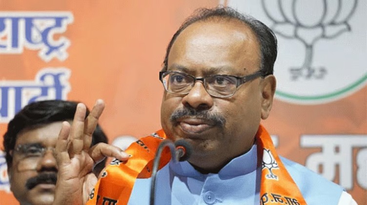 वक्फ बोर्डाने बळकावलेल्या खासगी तसेच देवस्थानच्या जमीनी काढून घेणार