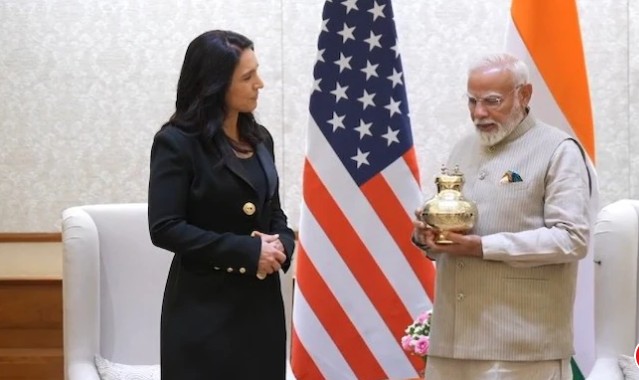 पंतप्रधान मोदींनी तुलसी गॅबार्ड यांची भेट घेत दिले महाकुंभातील गंगाजल!