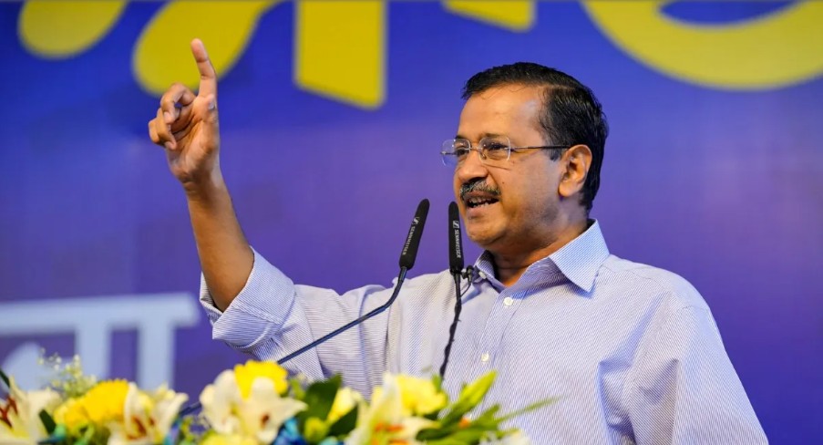 अरविंद केजरीवाल यांच्याविरुद्ध एफआयआर दाखल!