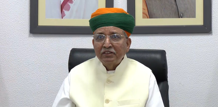 अखिलेश यादव यांनी बाबासाहेब आंबेडकरांचा अपमान केला