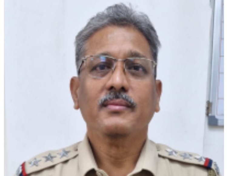 आंतरराष्ट्रीय मानवी तस्करी प्रकरणात वरिष्ठ पोलीस निरीक्षक  