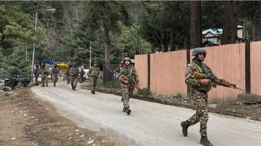 पाकिस्तानने अफगाणिस्तानात लढलेल्या दहशतवाद्यांना काश्मीरमध्ये पाठवले!