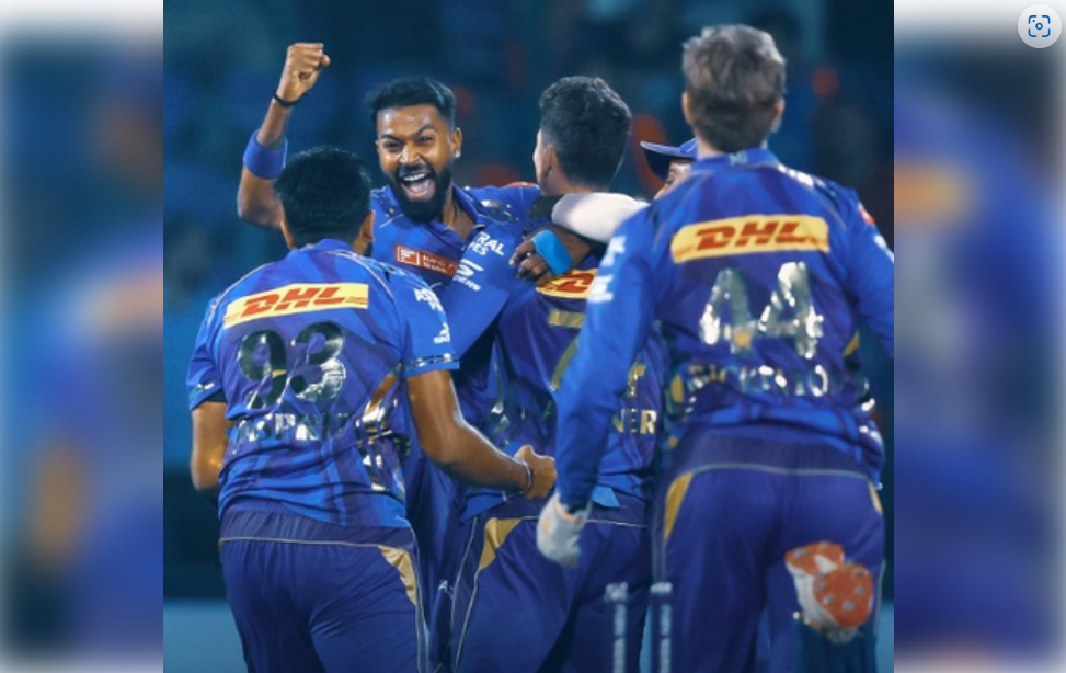 “एक ओव्हर, तीन रनआउट्स… आणि दिल्लीचं स्वप्न भंग!”