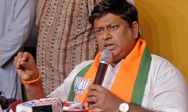 “वक्फ मालमत्ता तृणमूल नेत्यांच्या, म्हणूनच बंगालमध्ये हिंसाचार”