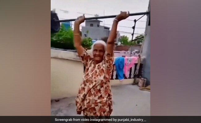 व्हायरल व्हिडिओ: ८० व्या वर्षी आजीचा पराक्रम – नातवाचं फिटनेस चॅलेंज सहज पार केलं!