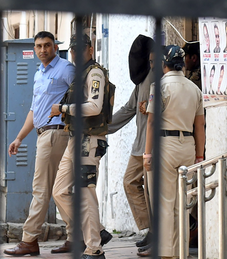 तहव्वुर राणाचे आवाजाचे आणि हस्तलिखिताचे नमुने घेणार