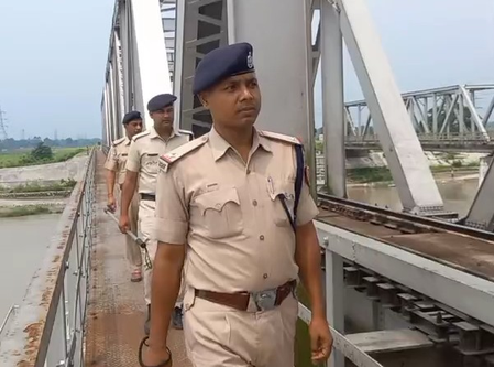 बांगलादेश सीमेलगत आरपीएफने कशी वाढवली गस्त