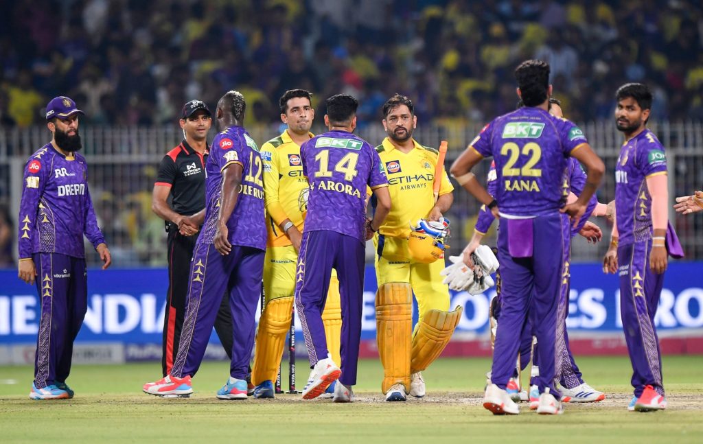 “शेवटच्या दोन चेंडूंमध्ये धोनीने गाजवली बाजी!”