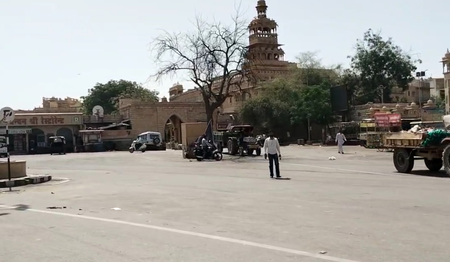 पोखरणमध्ये स्फोटांचे आवाज