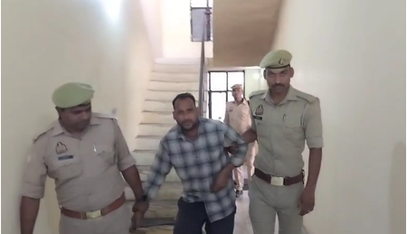 पाकिस्तान समर्थनात पोस्ट करणाऱ्याला देशभक्तीचा धडा