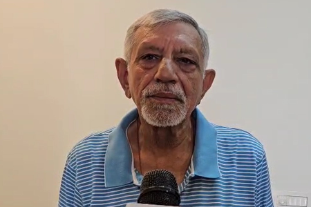 राहुल गांधींनी राजकारणापासून दूर राहावे