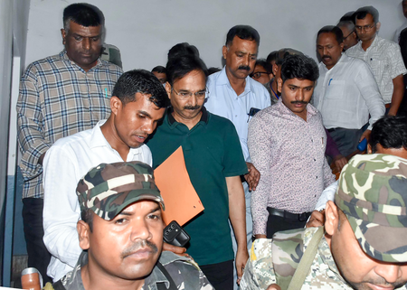 छत्तीसगड आणि झारखंडमधील मद्यघोटाळ्यांचे धागेदोरे एकमेकांशी जोडलेले