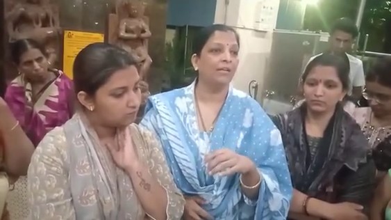 धर्म विचारून खरचं मारलं का?, असा प्रश्न पडणाऱ्या राजकारण्यांनी आमच्या समोर या!