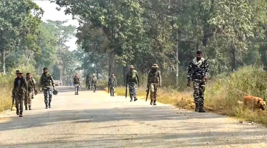 झारखंडमध्ये चकमक, नक्षलवादी कमांडर तुलसी भुईया ठार!