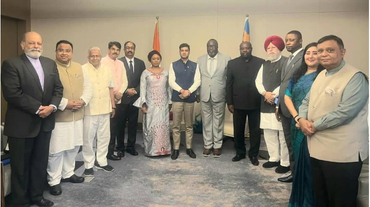 पाकिस्तान संपूर्ण जगात दहशतवाद पसरवतो !