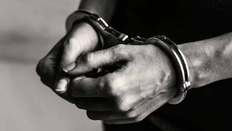 पाकिस्तानी एजंटला माहिती पुरविल्याच्या आरोपाखाली ठाण्यातून तिघांना अटक!