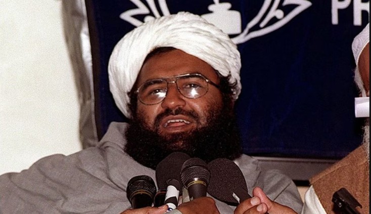 ‘ऑपरेशन सिंदूर’: दहशतवादी मसूद अझहर म्हणाला, मीही मेलो असतो तर बरे झाले असते!