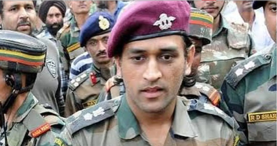 भारत-पाकिस्तान तणाव: एमएस धोनीलाही राहावे लागेल तयार?