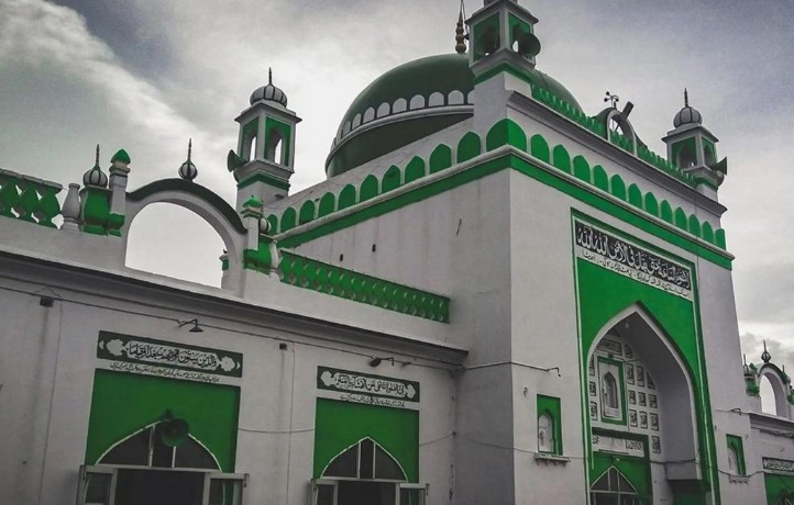 मशीद समितीला दणका! संभलमधील जामा मशिदीच्या सर्वेक्षणाचा मार्ग मोकळा