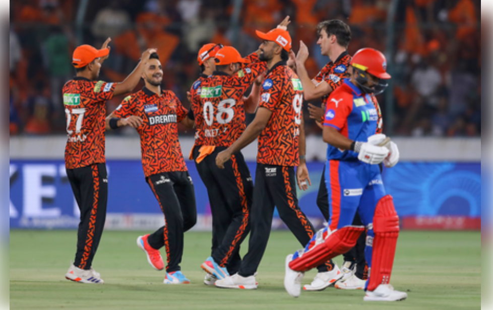 पावसाने दिल्लीच्या प्लेऑफ स्वप्नांवर पाणी फिरवलं!