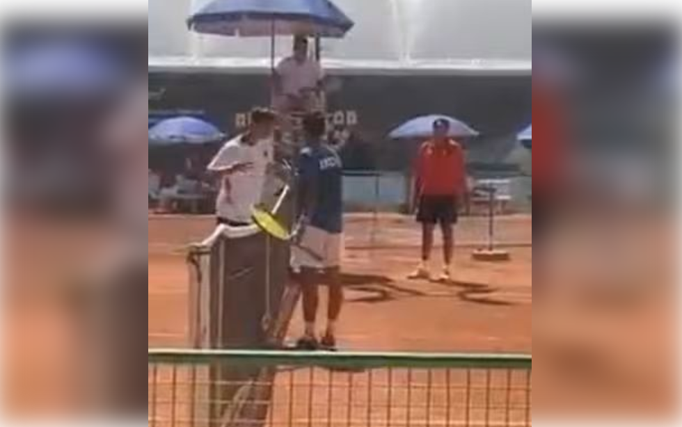 पाकिस्तानला ठेचले तरी माज काही उतरत नाही!