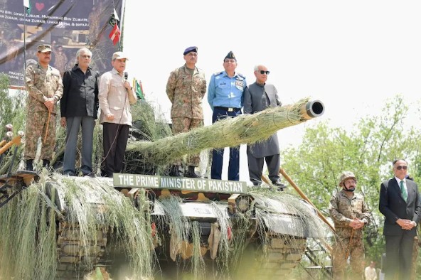 शाहबाज शरीफ यांच्याकडून पंतप्रधान मोदींची नक्कल