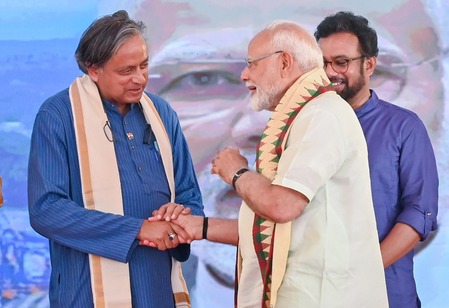 शशी थरूर, सुप्रिया सुळे, श्रीकांत शिंदे यांनी मोदींचे मानले आभार!