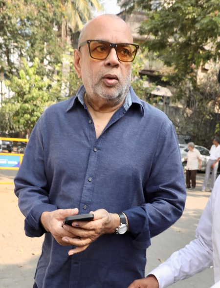 ‘हेरा फेरी ३ ’च्या निर्मात्यांसोबत परेश रावल यांचा वाद?