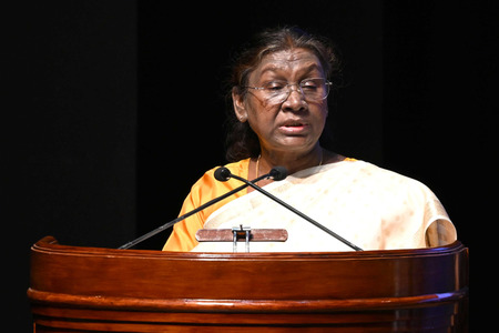 हैदराबाद आग : राष्ट्रपती मुर्मू यांनी व्यक्त केला शोक