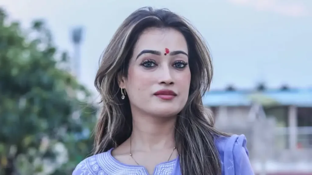 महाकुंभमधील रुपवती हर्षा रिछारियाने लग्नाचा प्रस्ताव देणाऱ्या अस्लमला दिली तंबी