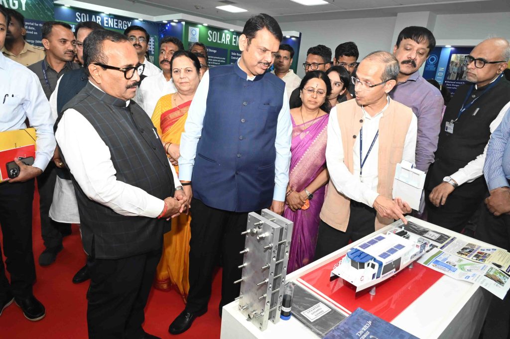 सर्व शासकीय कार्यालयात आता सौर ऊर्जेचा वापर