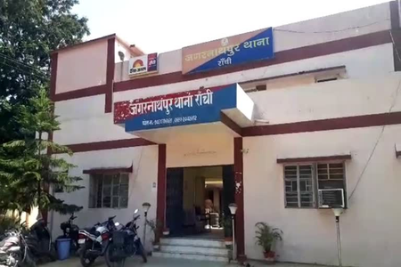 चोरांनीच दिली ग्रामास्थांविरुद्ध तक्रार !