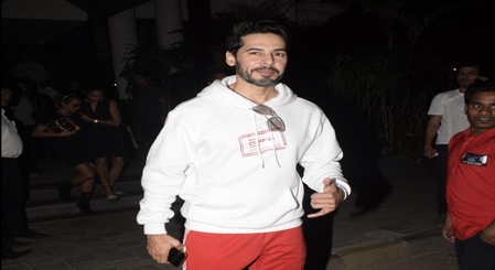 डिनो मोरिया ईडीसमोर हजर