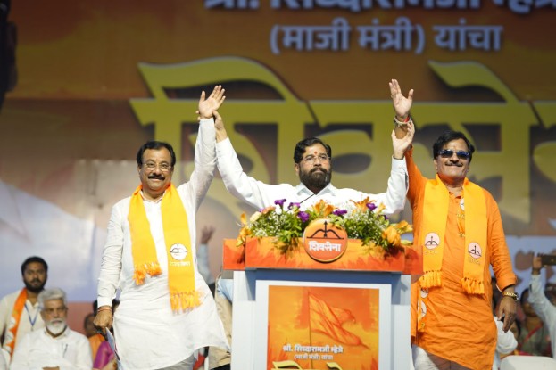 वडिलांच्या नावावर काहीजण फुशारक्या मारतात!