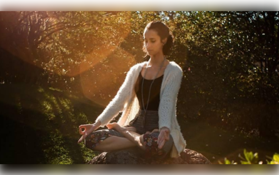 माइंडफुलनेस : आनंदी राहण्याचा सोपा आणि प्रभावी मार्ग, जाणून घ्या फायदे