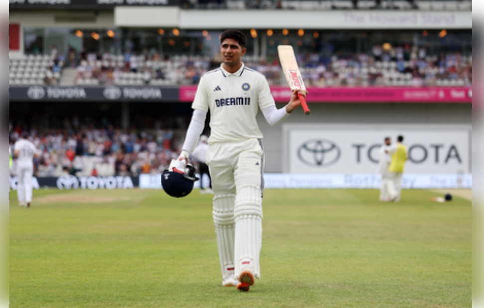 “तीन शतके… तरीही ५०० च्या आत बाद?”