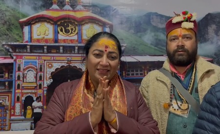 रेखा गुप्ता यांनी घेतले भगवान बद्री विशालचे दर्शन