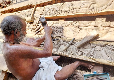 विश्वविख्यात जगन्नाथ रथयात्रेची तयारी जोरदार