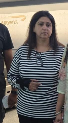 फरार मोनिका कपूरला अमेरिकेतून भारतात आणले