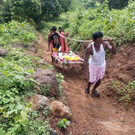 बघा कसा उडाला आरोग्य व्यवस्थेचा बोजवारा 