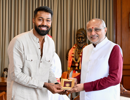 ‘पांड्या बंधू’नी घेतली राज्यपाल सी. पी. राधाकृष्णन यांची भेट