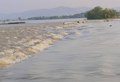 गंगा नदीच्या पाणीपातळीत वाढ