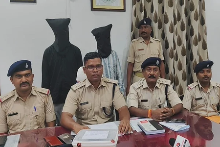 युवकाला गोळ्या घातल्याप्रकरणी दोघांना अटक