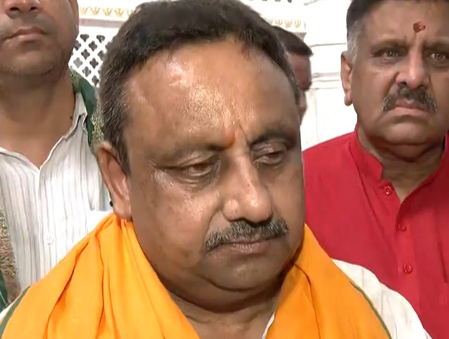 सेनेच्या पराक्रमावर प्रश्नचिन्ह उभे करणे काँग्रेसची परंपरा