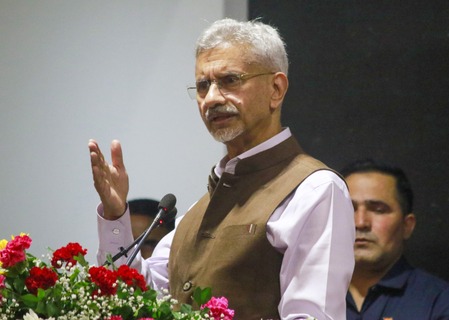 पाकिस्तानच्या अणु धमकीला घाबरणार नाही