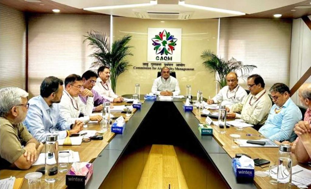 आता १ नोव्हेंबरपासून दिल्लीतील जुन्या वाहनांना पेट्रोल आणि डिझेल मिळणार नाही