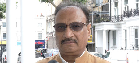 ब्रिटनमध्ये पंतप्रधान मोदींशी भेटीसाठी हजारो प्रवासी उत्सुक