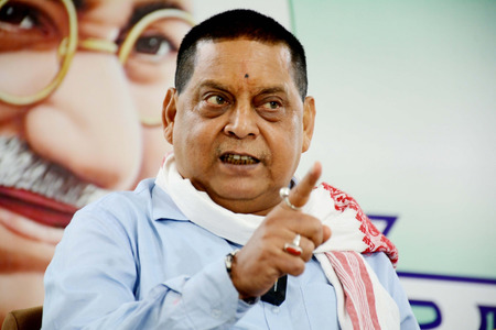 शोकगीत थांबवा आणि वास्तव समजून घ्या