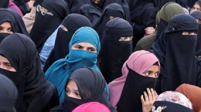 कझाकस्तानमध्ये आता नकाबवर बंदी